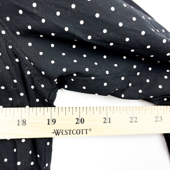 Old Navy Black and White Polka Dot Button-Up Shirt - Picture 7 of 9